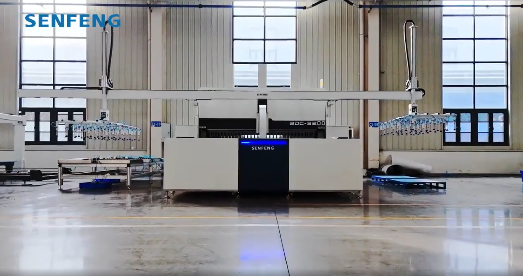 Панелегиб BDC3200 с автоматической загрузкой